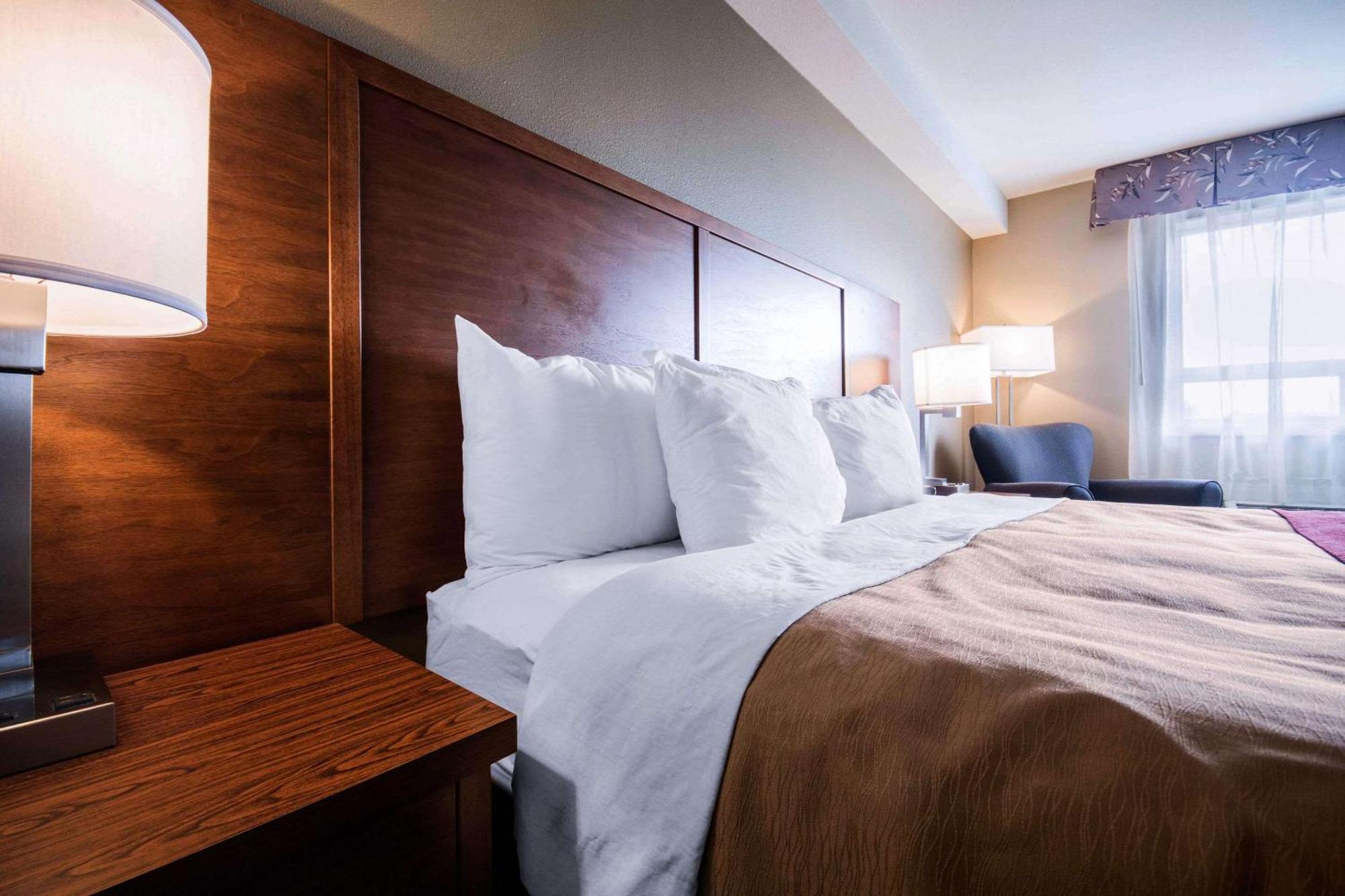 Comfort Inn & Suites Langley Luaran gambar